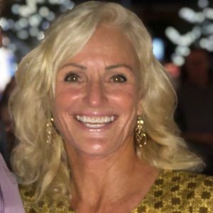 Meet your Posher, Deborah